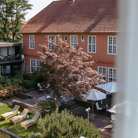 Отель Althoff Fuerstenhof