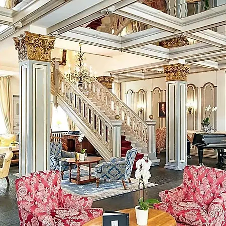 Althoff Fuerstenhof 5*