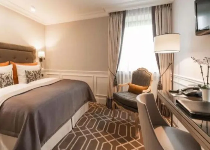 Althoff Fuerstenhof Отель 5*