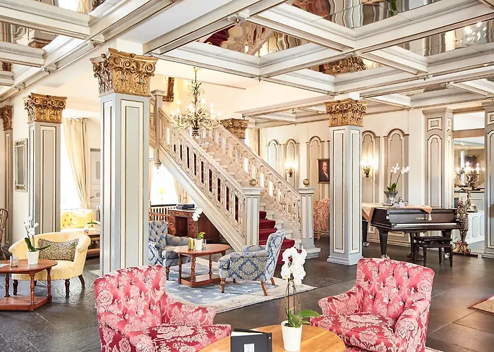 Отель Althoff Fuerstenhof 5*